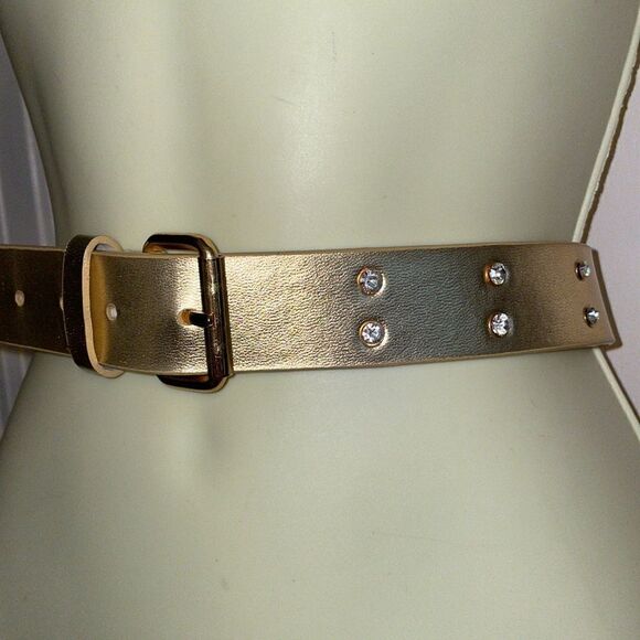 Nwot Sandcastle wide‎ gold belt encrusted with rhinestones